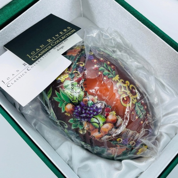 Joan Rivers Cornucopia Hand Painted Glass Egg Ornament - Picture 7 of 8